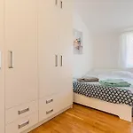 With Wifi - 20832 Apartment