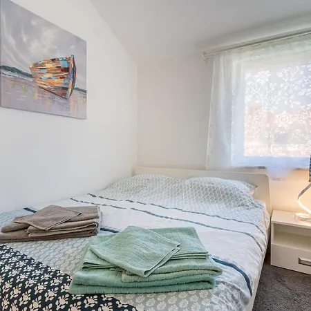 With Wifi - 20832 * Cres